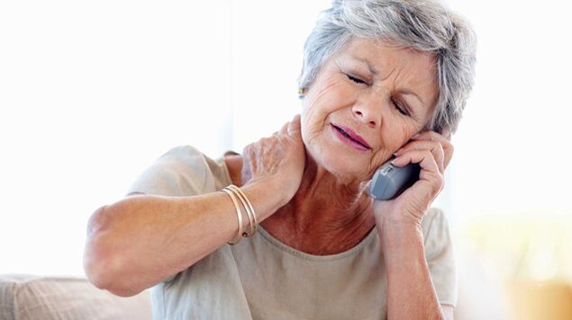 Eye blackout and dizziness are symptoms of hypertension